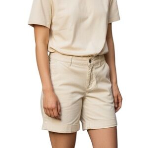 Vince Women’s Cream Bermudas Flat Front Mid-Length Khaki Shorts Size 10